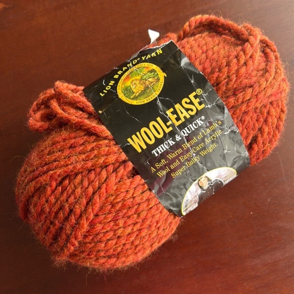 1 skeins of super bulky yarn - Spice
